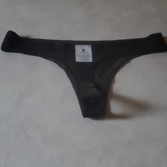 EBY  MESH  THONG, NEW, NO TAGS - Picture 3 of 4